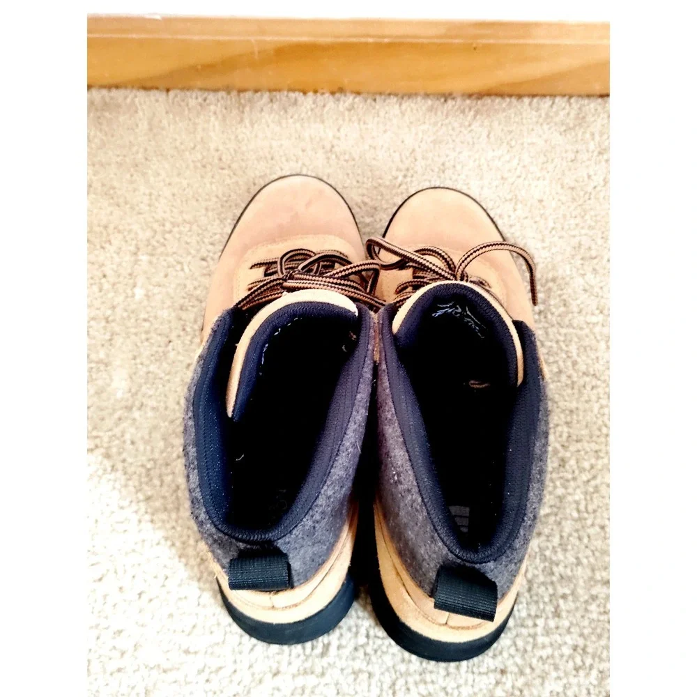 The North Face Berkeley IV DryVent Tan Grey Waterproof Sneaker‎ Boots Men's 10.5
